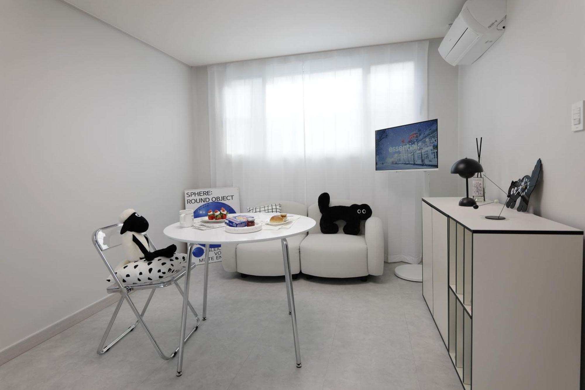 H House Yeonnam Apartment Сеул Екстериор снимка