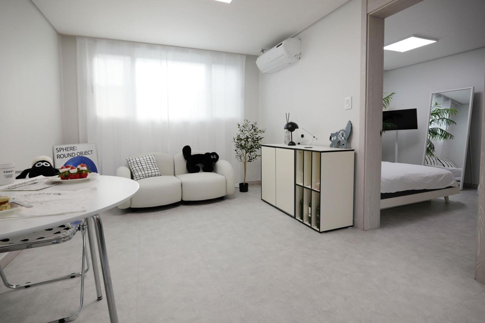 H House Yeonnam Apartment Сеул Екстериор снимка