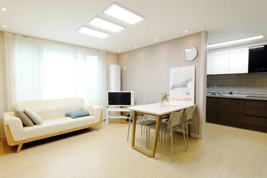 H House Yeonnam Apartment Сеул Екстериор снимка