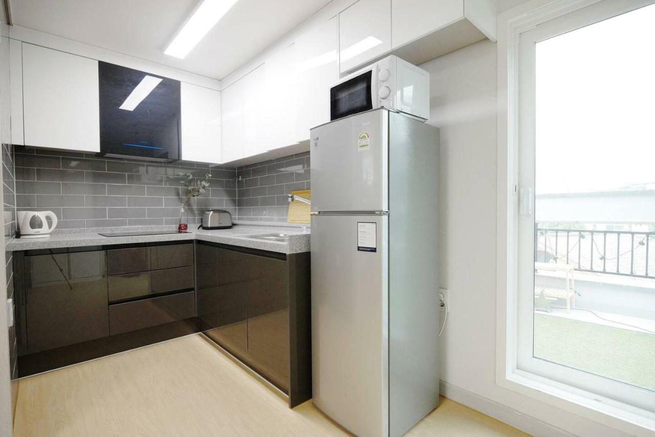H House Yeonnam Apartment Сеул Екстериор снимка