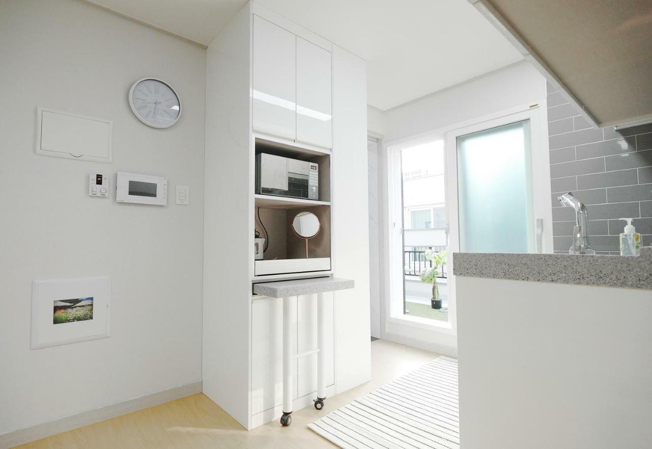 H House Yeonnam Apartment Сеул Екстериор снимка