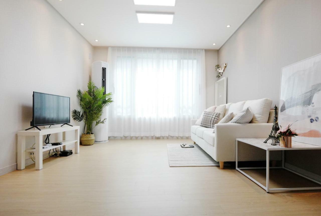 H House Yeonnam Apartment Сеул Екстериор снимка