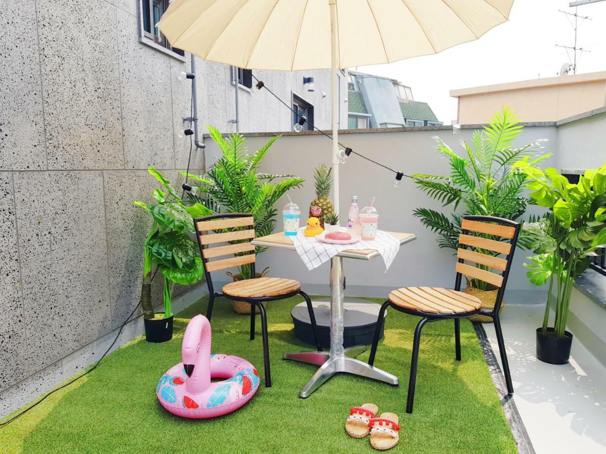 H House Yeonnam Apartment Сеул Екстериор снимка